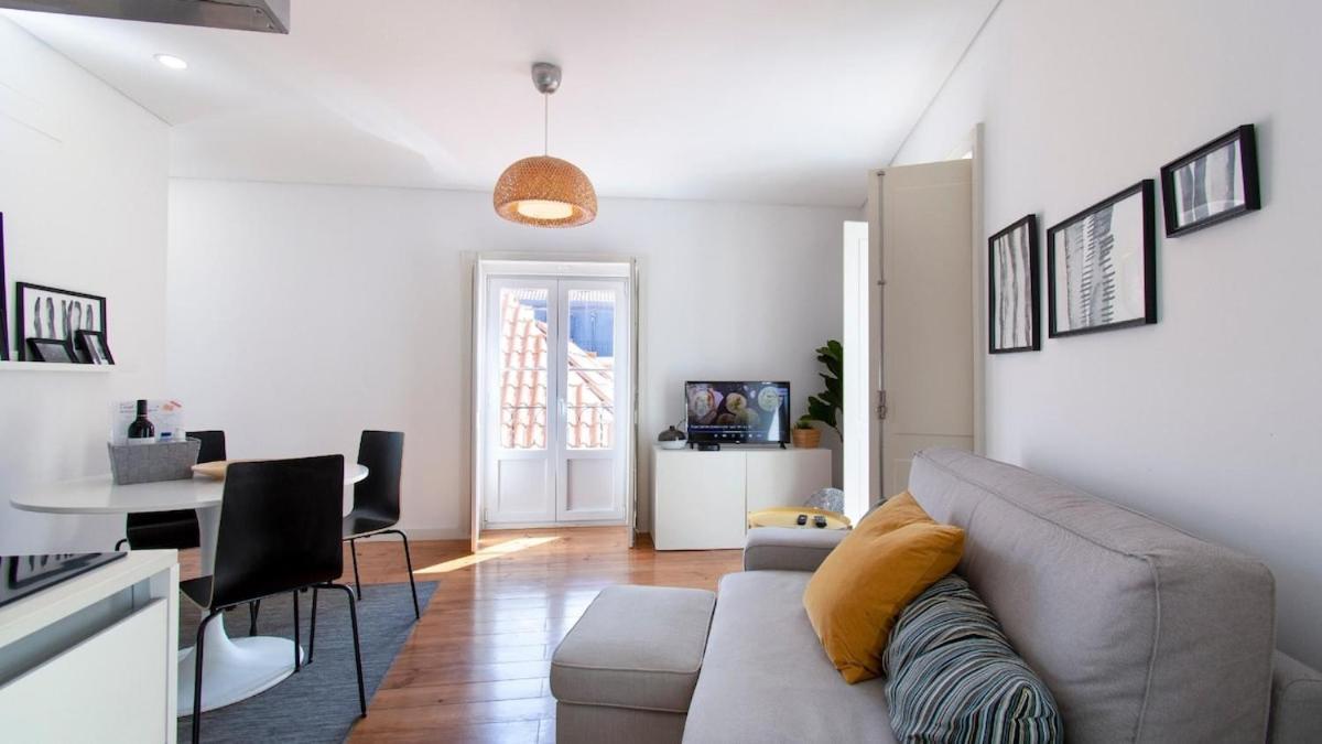 Portas Do Sol Stylish With Elevator Apartment Lissabon