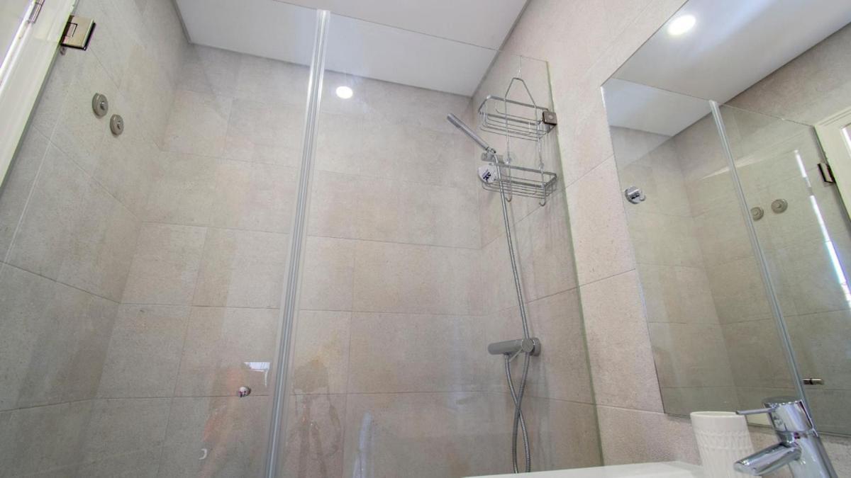 Portas Do Sol Stylish With Elevator Apartment Lissabon